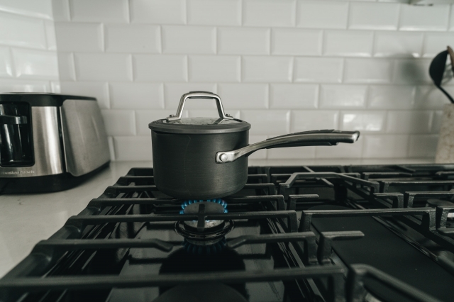How To Use A Wok On A Gas Stove - Guide 2024