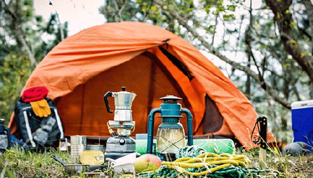 9 Must-Have Camping Accessories That You Need for Camping