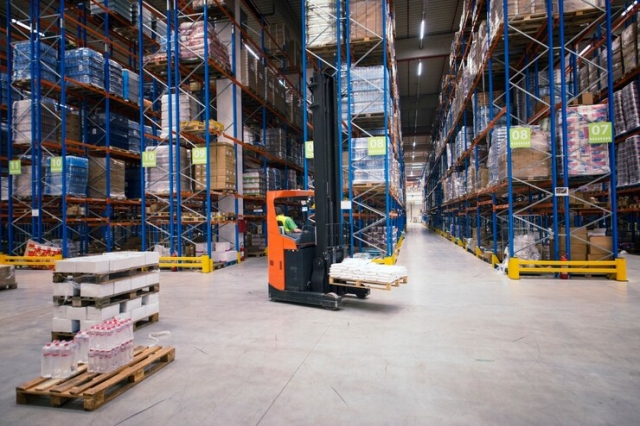Comment demander l'avis d'experts en racks et rayonnages de stockage ?