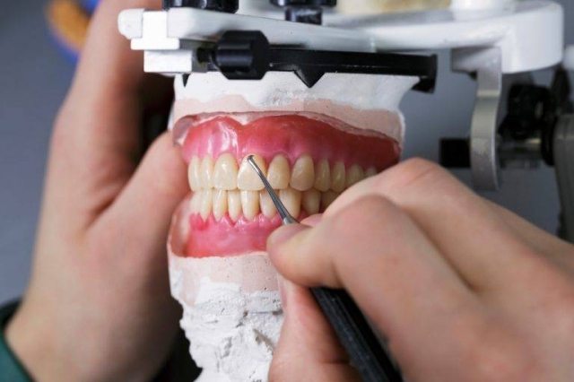 Dental Lab in Los Angeles