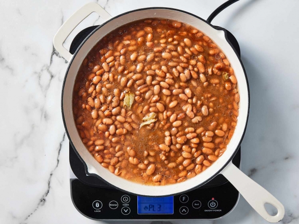 Quick Fix: Instant Seasoned Refried Pinto Beans for Flavorful Meals