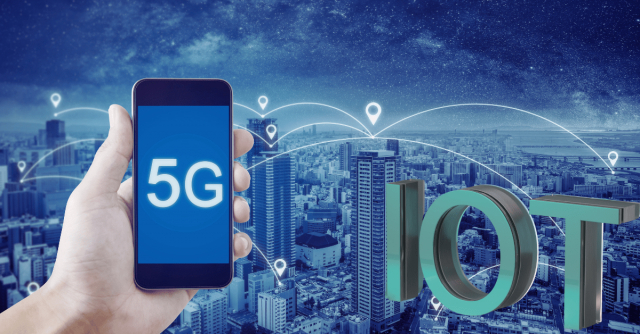 How Does 5G Technology Enhance the Internet of Things (IoT)?