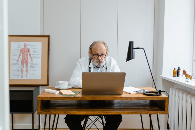 What an Internal Medicine Billing Services Manage Accounts Receivable: Best Practices for Timely Payments.