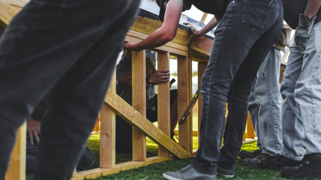 The Ultimate Guide to the Best Deck Railing Installation