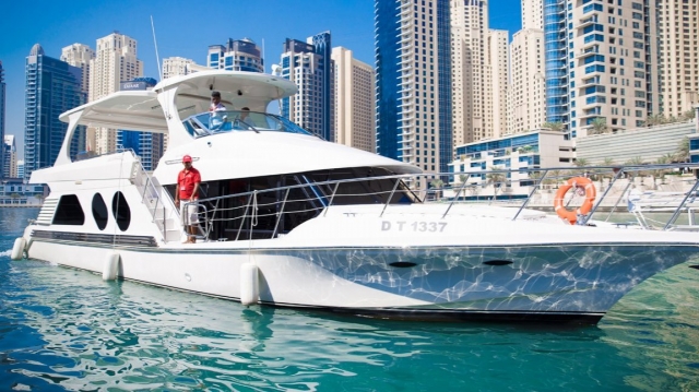 Why should you experience Luxury Yacht Rental in Dubai?