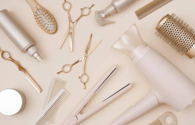 The Dye Lot Salon Hair Stylist: Enhancing Your Look with Expertise