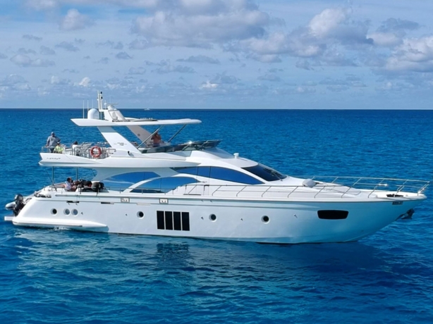 Luxury catamaran and Cruising to enjoy the best La Paz and Los Cabos Tours