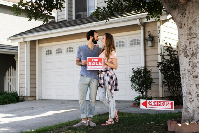 Navigating the Los Angeles Real Estate Market: Top Houses for Sale