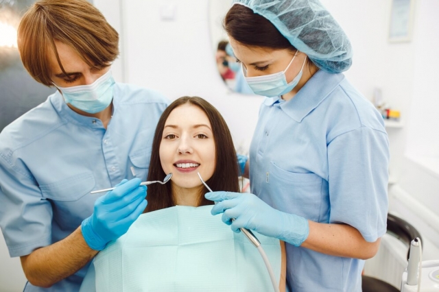Enhancing Smiles: Top Cosmetic Dentistry Services in Kolkata
