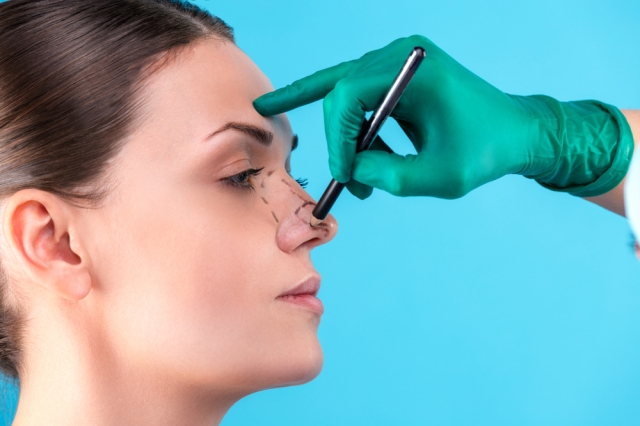 Enhancing Beauty and Functionality Through Eyelid Surgery