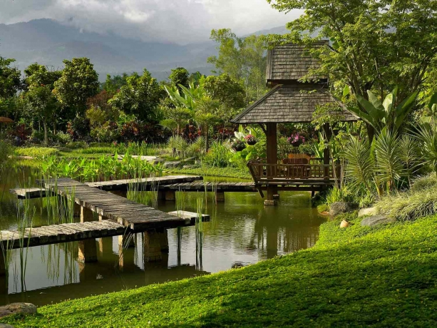 Elegance Redefined: Boutique Hotel Luxury at Howie's HomeStay in Chiang Mai