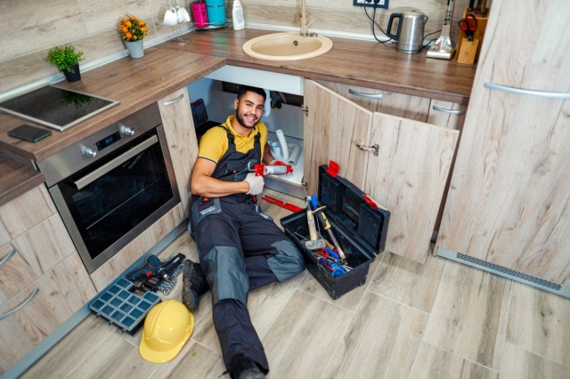 Facing a Plumbing Nightmare? Here's Why You Need a 24-hour Emergency Plumber in Phoenix, AZ