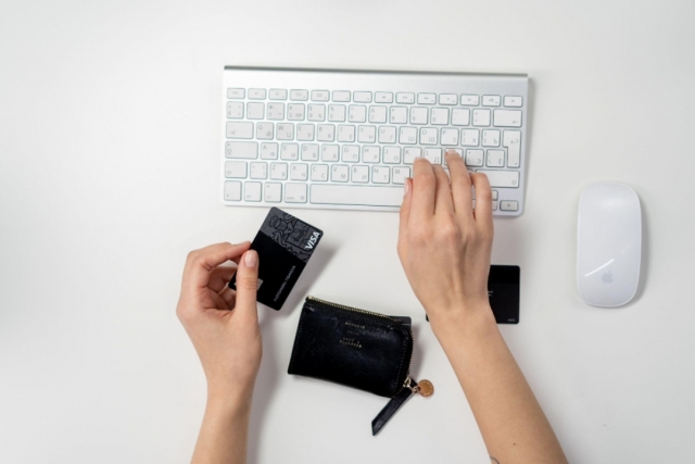 Converting during Holidays: 9 Tips to Get More Leads