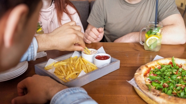 Bringing Families Together: Where to Order the Perfect Family Dinner Takeout