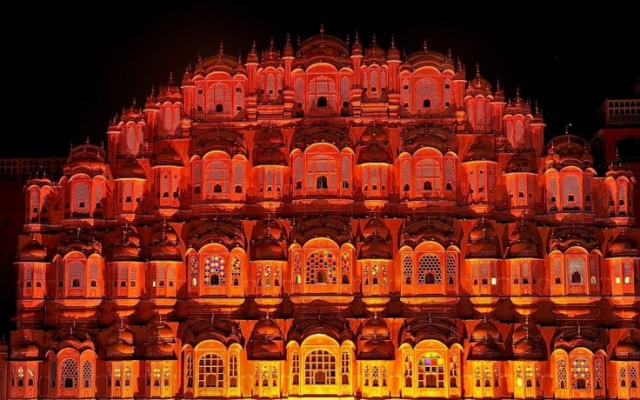 Exploring the Scenic Route: Traveling from Gurgaon to Jaipur by Taxi