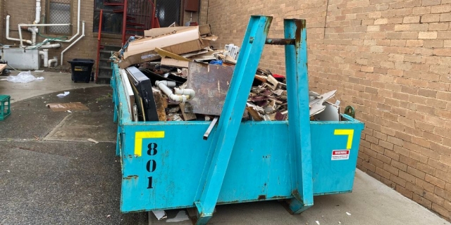 What are some tips to hire a waste removal service?