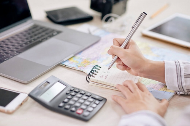 What Are the Benefits of Using Payroll Services in Singapore?