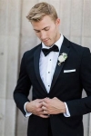 Men’s Lapel Flowers & Boutonnieres