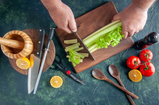 Top kitchen tools: the sharp knife