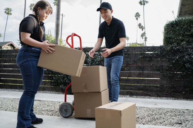 Top reasons to avoid cheap movers and packers in Vancouver