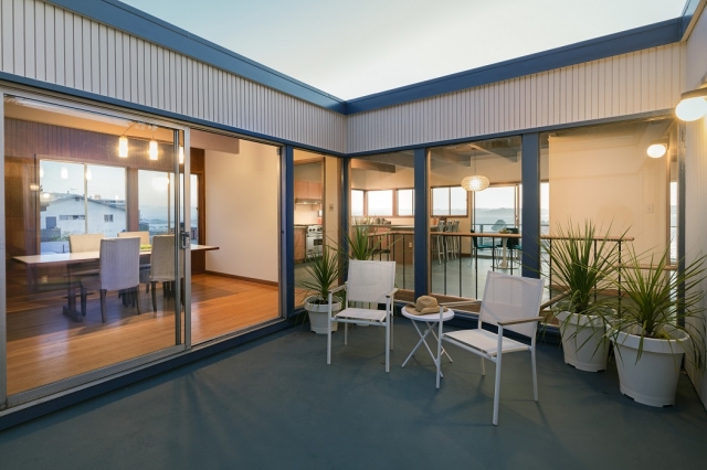 The Benefits of Installing Sliding Doors in Your Home