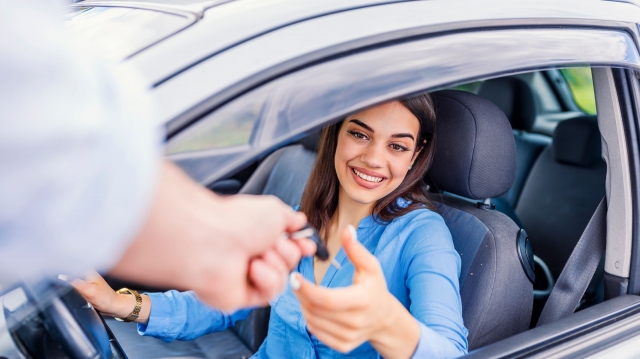 Car Rental Specials and Taxi Transfer Deals Both Comparison