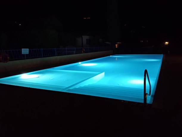 10 In-Ground Swimming Pool Lighting Ideas That Will Wow