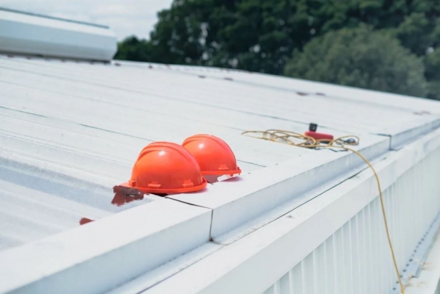 Gutter Maintenance Tips for Roof