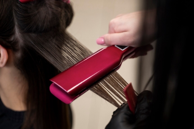 Say Goodbye to Frizz with Keratin Hair Smoothing Treatments: A Complete Guide