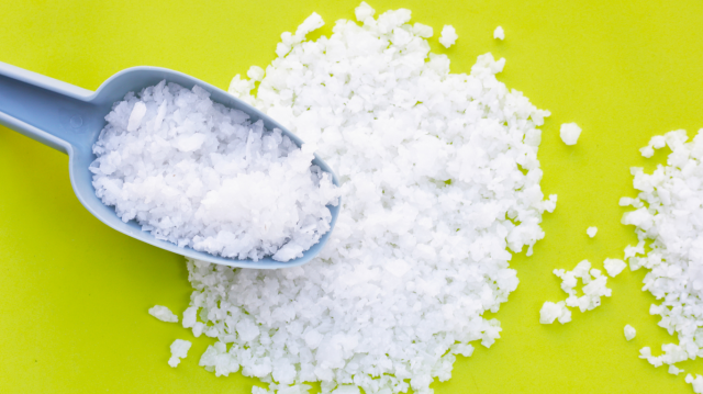 Top 11 Benefits of Using Caustic Flake in Manufacturing Processes