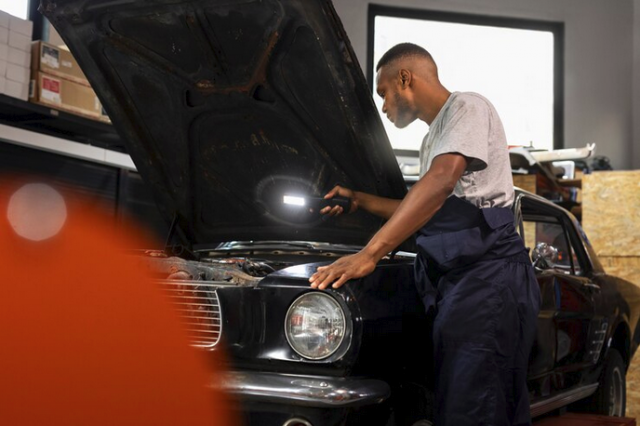 Black Car Service in Chicago: Elevating Your Commute with Style and Comfort