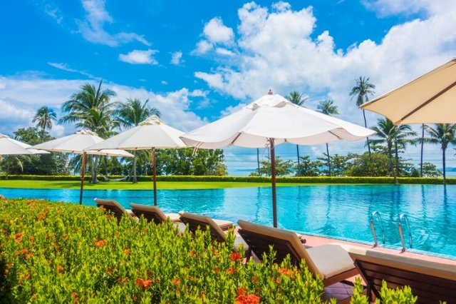 Lucas Lagoon Pools & Resin Rock Contractors: Crafting Elegance