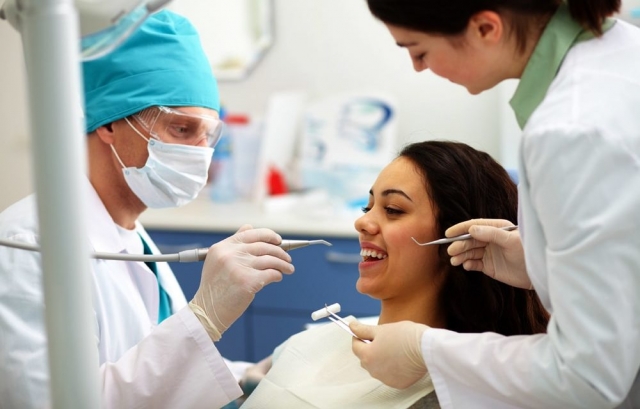 How Do You Find the Best Dental Clinic in Dubai? Tips from Experts