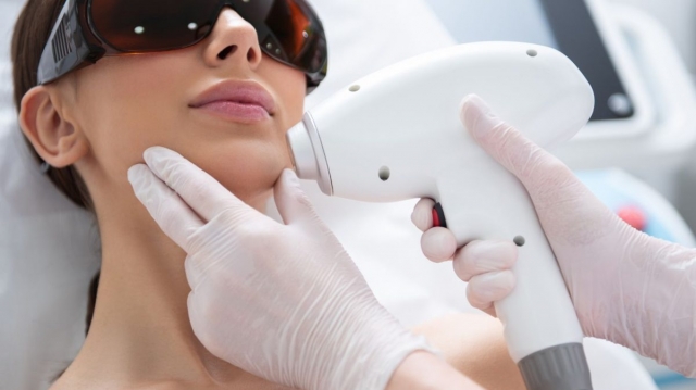 What Are the Top Clinics for Soft Light Laser in Dubai? Tips for Choosing the Best Option