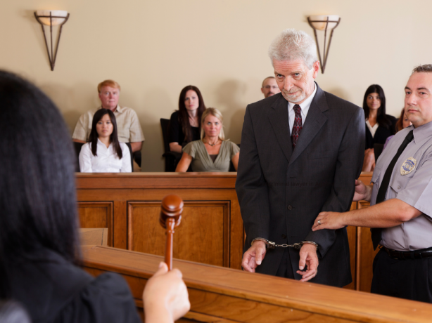 5 Reasons to Hire a Local Criminal Lawyer for Arizona Charges