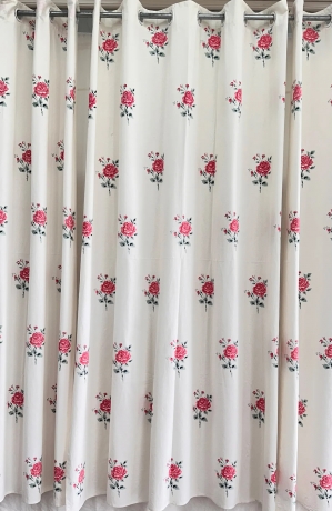 Pick the right curtain design for your interior