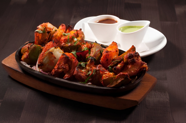 Chicken Tikka on sizzle plate