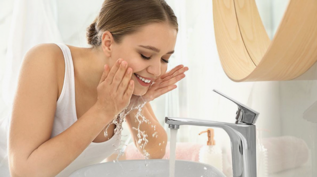 Banish Breakouts: The Power of Salicylic Acid Face Wash Gel