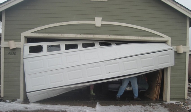 Garage Door Repairs for Busy Wellesley, MA Families: Evening and Weekend Services Available