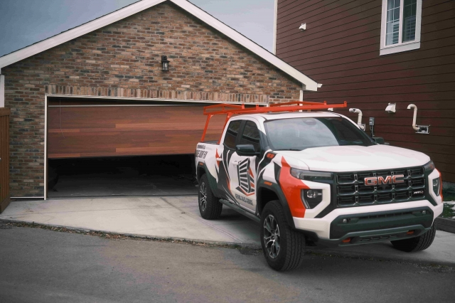 Residential Garage Door Experts in Edmonton – From Minor Fixes to Major Overhauls!