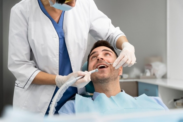 Noida Dental Solutions: Your Premier Destination for Dental Implants