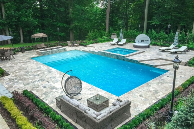 Signs It's Time to Replace Your Vinyl Pool Liner