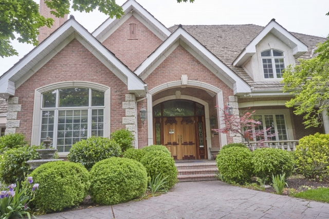Mountain View Mansion 