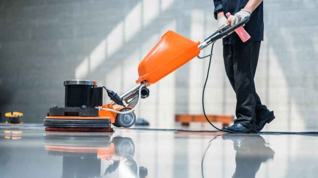 14 Signs You Need Professional Cleaning Services