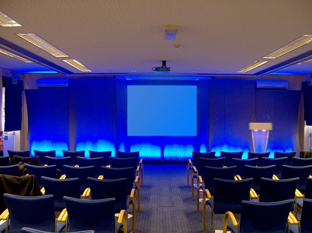 Why Amenities and Services Matter in Your Conference Venue Selection?