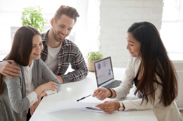 Buying a Franchise Canada: A Path to Business Success