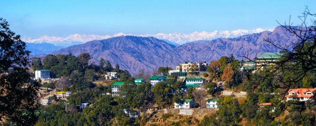 Best Places to Stay in Lansdowne for Adventure and Relaxation