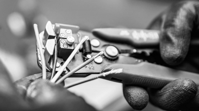 Avoid Big Electrical Problems with Regal Electric’s Small Repairs