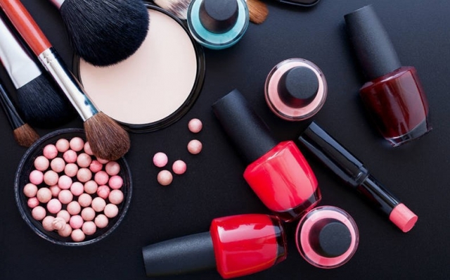 U.S. Cosmetics Market Detailed Industry Assessment, Revenue Trends, Business Strategies, Growth Potential, and Regional Forecast to 2030