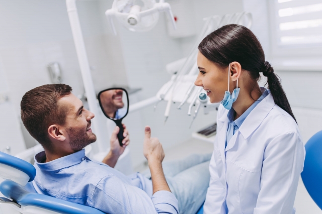 Tips for Maintaining Healthy Dental Implants in Dubai